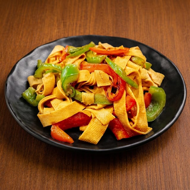 Chili Tofu Skin Stir-Fried / 尖椒豆皮.