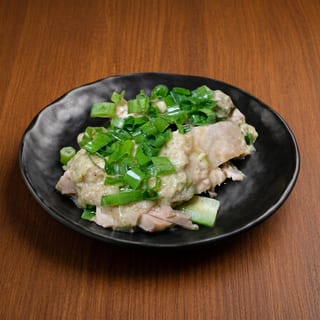Steamed Chicken with Onion Ginger Dipping / 葱油鸡