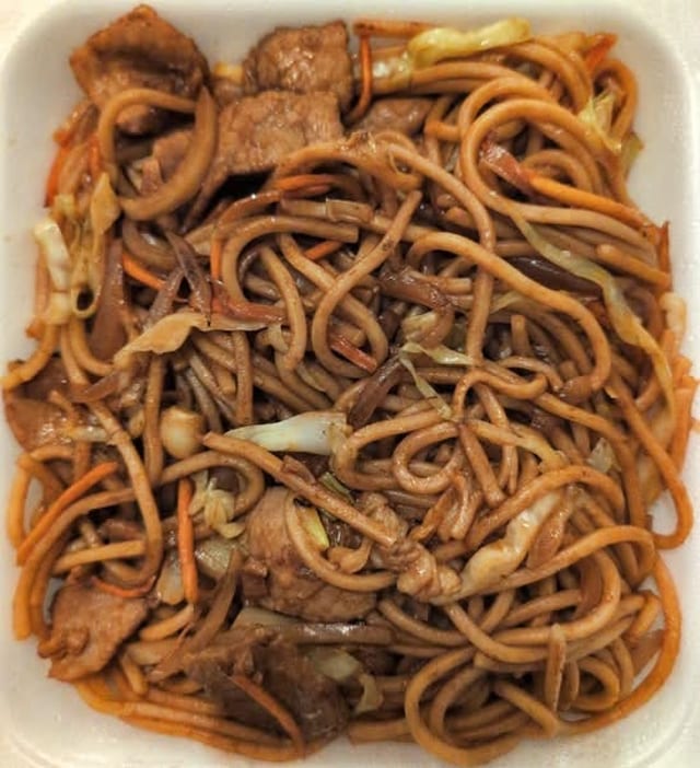 Chow Mein (炒面).
