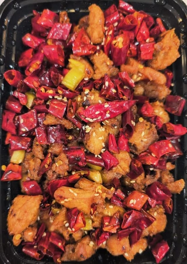 Dry Chili Chicken (辣子鸡).