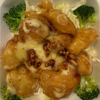 Honey Walnut Shrimp (核桃虾)