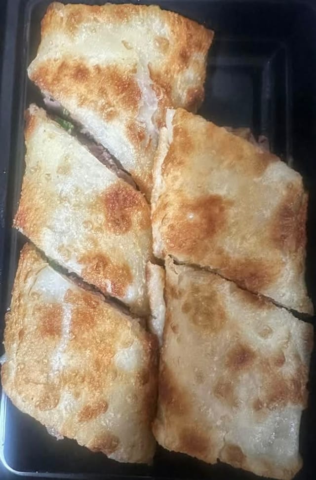 Famous Beef Roll (牛肉卷饼).